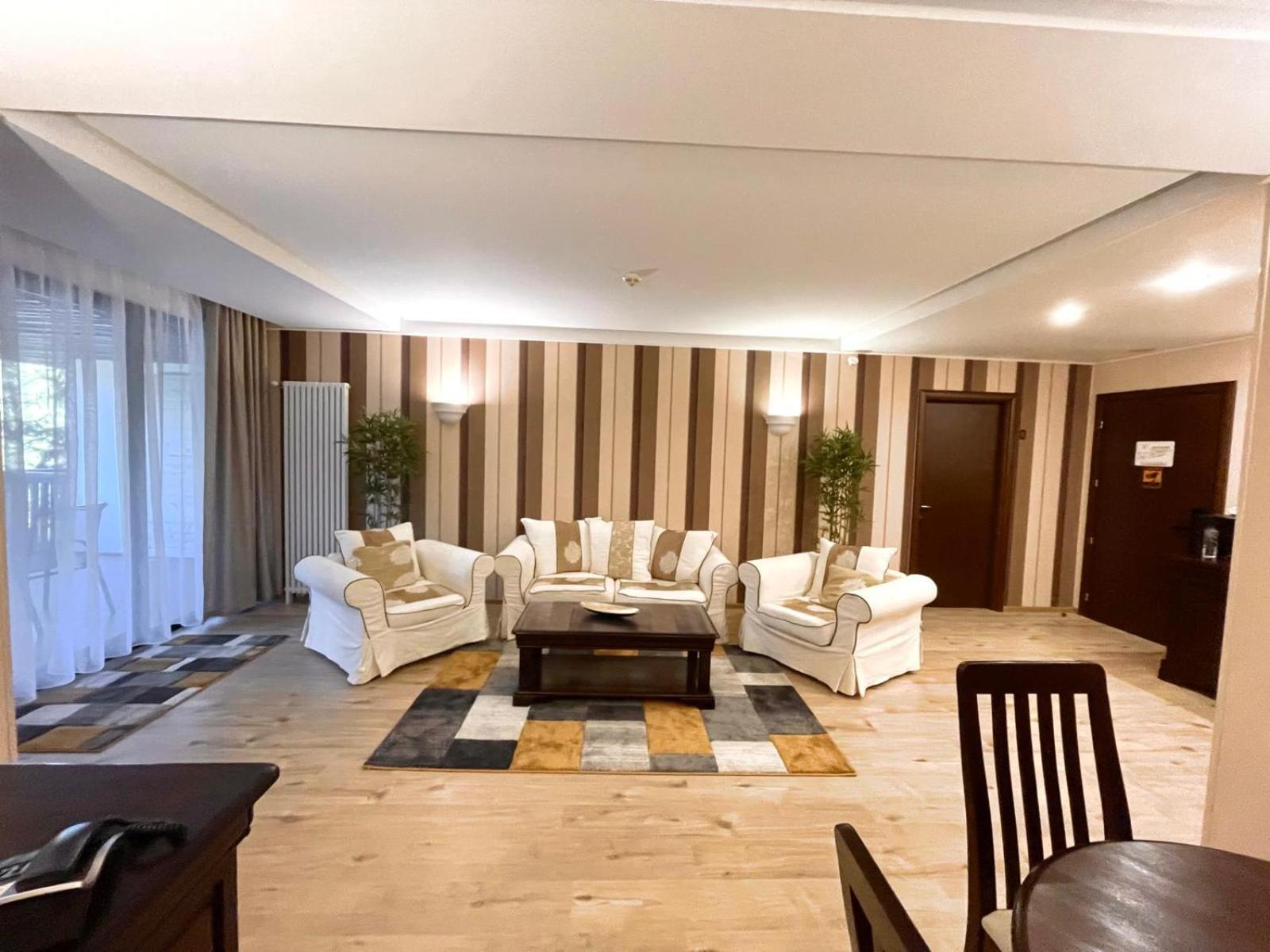 Alpin Aparthotel 2302 포이아나브라소프 외부 사진