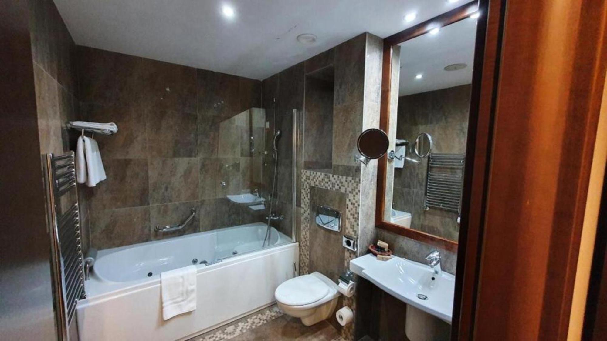 Alpin Aparthotel 2302 포이아나브라소프 외부 사진