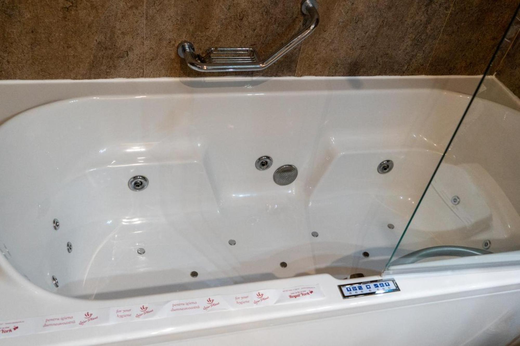 Alpin Aparthotel 2302 포이아나브라소프 외부 사진